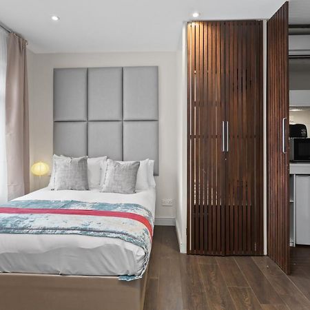 Self-Contained Studio London Luaran gambar