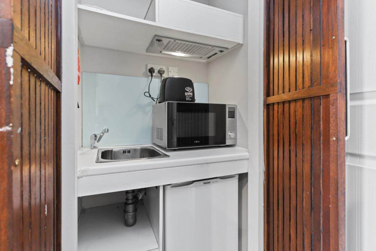 Self-Contained Studio London Luaran gambar