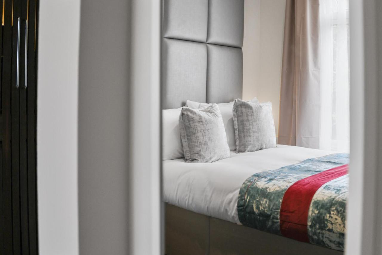 Self-Contained Studio London Luaran gambar